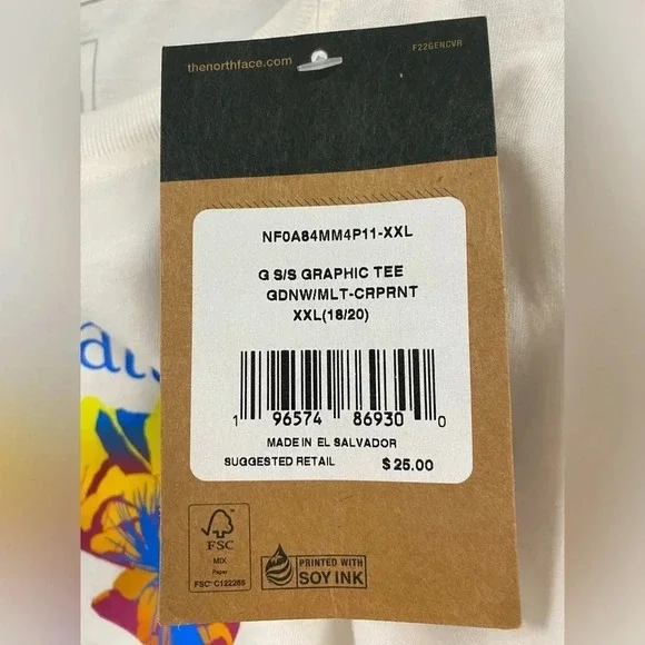 The North Face Take To Nature Graphic Short Sleeve T Shirt Size XXL 18-20 Girls - Picture 5 of 5